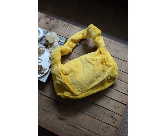 sarı tek kulplu peluş omuz çantası
