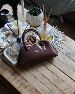 acı kahverengi parlak çift fermuar detaylı el omuz çantası acı kahverengi parlak çift fermuar detaylı el omuz çantası