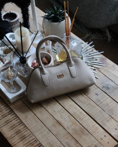 vizon parlak çift fermuar detaylı el omuz çantası