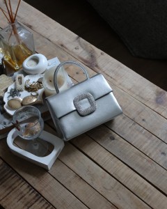 Silver Parlak Kare Taş Toka Aksesuarlı Taşlı Tutma Kulplu Abiye El Çantası Omuz Çantası