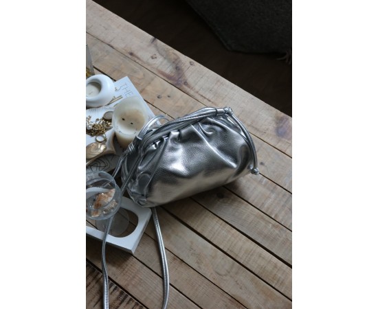 Silver Kartlık Detaylı Bohça Form Omuz Çantası