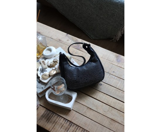 siyah taş işleme askılı omuz çantası 