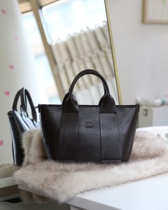  Acı kahve büyük boy askılı el omuz çantası