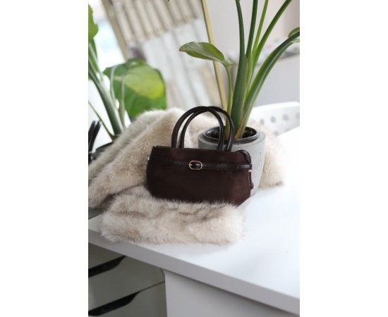 Acı Kahve  süet mini boy gold toka detaylı el omuz çantası 