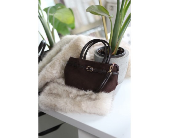 Acı Kahve  süet mini boy gold toka detaylı el omuz çantası 