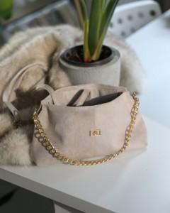 Krem zincir aksesuar detaylı el & omuz çantası 
