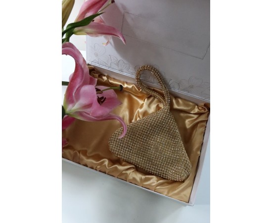 Gold taşlı üçgen form abiye el çantası 