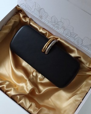 Siyah metal aksesuar detaylı zincirli slim abiye el omuz çantası