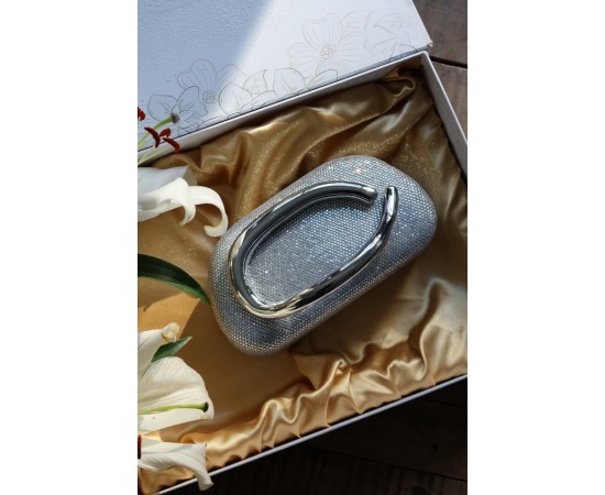 Silver Taşlı Mika Tutma Aksesuarlı Zincirli Omuz Çantası