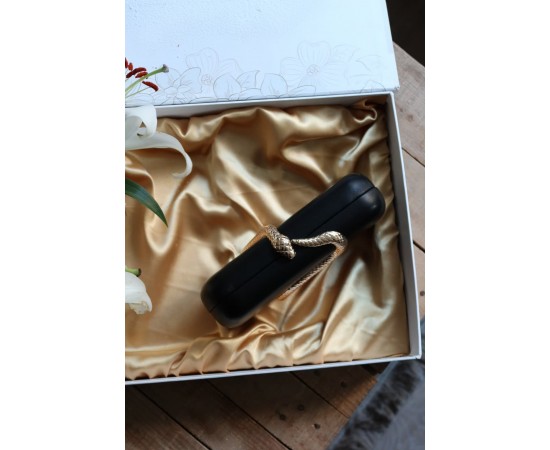 Siyah yılan aksesuar detaylı kasa zincirli abiye çanta