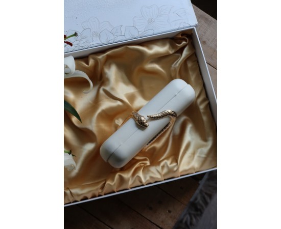 Krem yılan aksesuar detaylı kasa zincirli abiye çanta