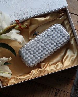 Silver Saten Slim Baklava Desenli Kasa Abiye El Çantası 