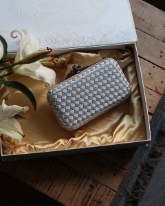 Silver Saten Standart Baklava Desenli Kasa Abiye El Çantası