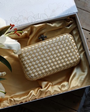  Gold Saten Standart Baklava Desenli Kasa Abiye El Çantası