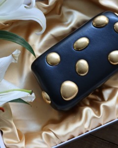 Zincir Detaylı Siyah Parlak Deri Abiye Çanta