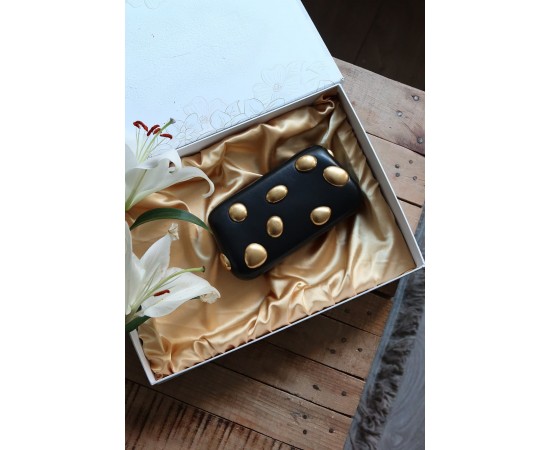 Zincir Detaylı Siyah Parlak Deri Abiye Çanta