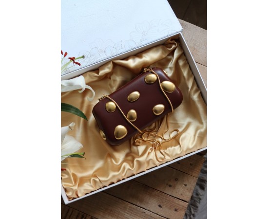 Zincir Detaylı Bordo Parlak Deri Abiye Çanta