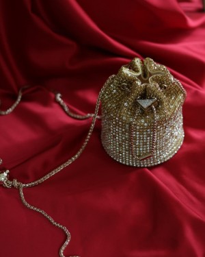 Gold taşlı kristal klips detaylı pouch abiye çanta