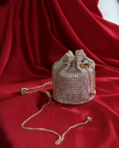 Çok Renkli  taşlı kristal klips detaylı pouch abiye çanta