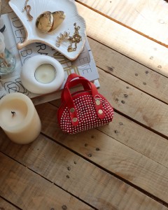 kırmızı zımbalı mini maskot bozuk para cüzdanı 