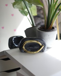 Gri Desenli  Mika Tutma Aksesuarlı Zincirli Omuz Çantası