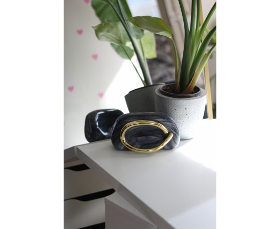 Gri Desenli Mika Tutma Aksesuarlı Zincirli Omuz Çantası Gri Desenli Mika Tutma Aksesuarlı Zincirli Omuz Çantası