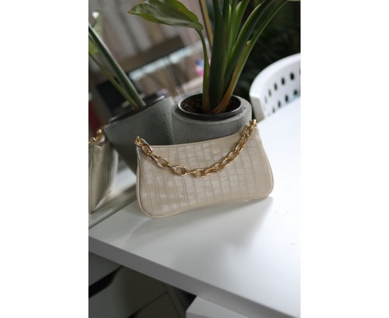 Krem kroko zincir aksesuarlı slim el çantası 