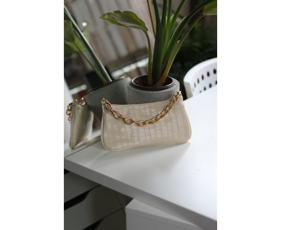 Krem kroko zincir aksesuarlı slim el çantası 