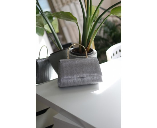 Platin Çizgi Dokulu  Metal Tutma Saplı Kapaklı Abiye Çantası