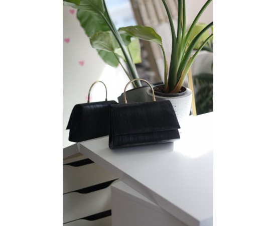 Simli Siyah Çizgi Dokulu  Metal Tutma Saplı Kapaklı Abiye Çantası