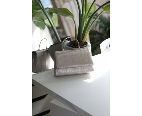 Gold Çizgi Dokulu  Metal Tutma Saplı Kapaklı Abiye Çantası