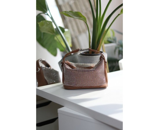 Taba zımbalı klips detaylı el omuz çantası