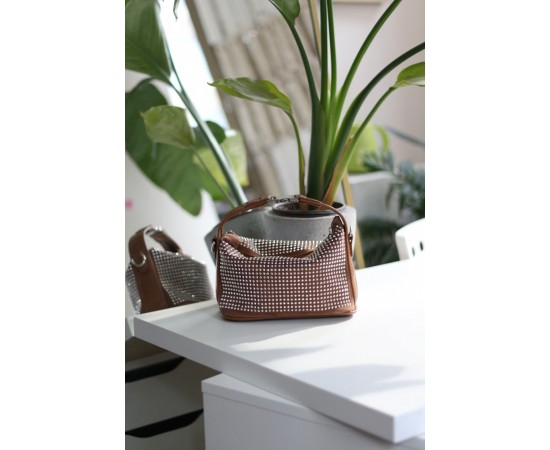 Taba zımbalı klips detaylı el omuz çantası