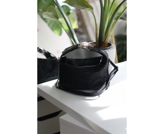 Siyah zımbalı klips detaylı el omuz çantası