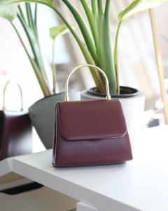 Kadın Bordo Metal Sap Detaylı Abiye El Omuz Çantası Kadın Bordo Metal Sap Detaylı Abiye El Omuz Çantası