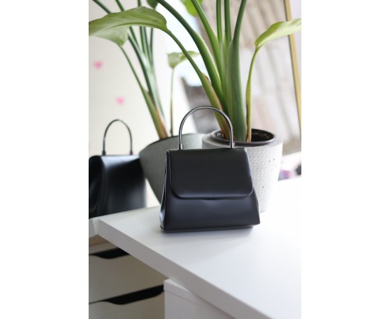 Kadın siyah mat metal sap detaylı abiye el omuz çantası