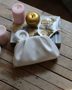  beyaz gold burslu mini pouch el omuz çantası