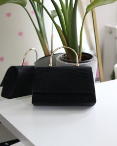 Siyah Dokulu Metal Sap Detaylı El & Omuz Çantası