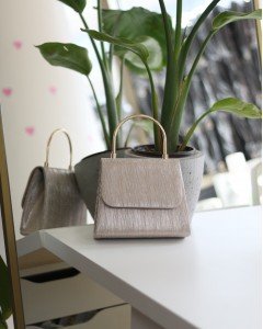 Kadın Gold Çizgi Dokulu Metal Saplı Abiye El Omuz Çantası