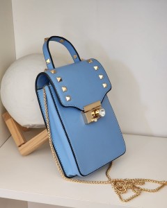 Kadın Mavi Kristal Taşlı Telefon Çantası Kadın Mavi Kristal Taşlı Telefon Çantası