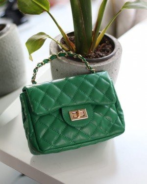 Kadın Yeşil Zincirli Kapitone Çanta Kadın Yeşil Zincirli Kapitone Çanta