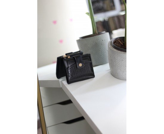 Kadın Siyah Kroko Desenli Kartlık Detaylı Kare Cüzdan
