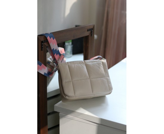 Kadın Krem Kare Desenli Paraşüt Kumaş Omuz Çantası