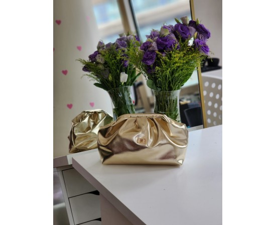  Kadın Gold Aksesuarlı Bohça Form Omuz Çantası