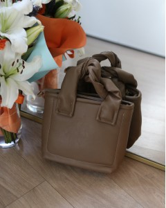 Kadın Kahve Pofuduk Askılı El 0muz Çantası