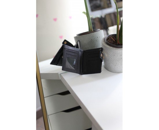 Kadın Siyah Kroko Desenli Kartlık Detaylı Kare Cüzdan