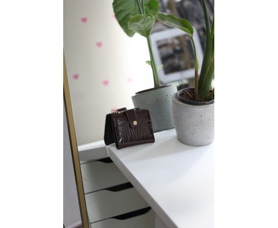  Kadın Acı Kahve Kroko Desenli Kartlık Detaylı Kare Cüzdan