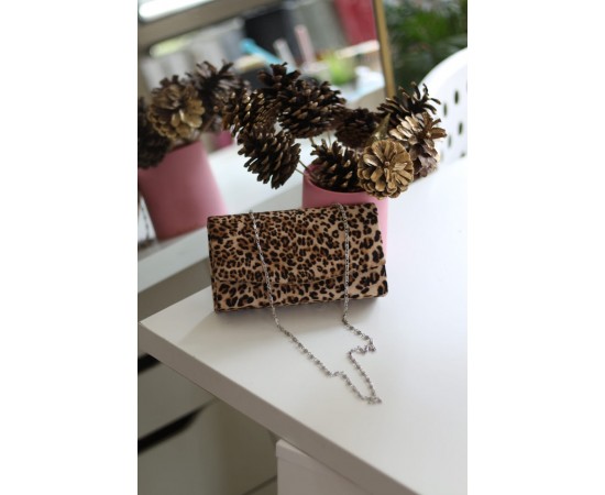 Kadın Leopar Desenli Mini Kutu Omuz Çantası Kadın Leopar Desenli Mini Kutu Omuz Çantası