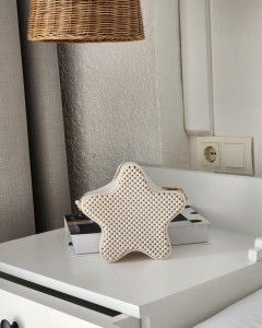 Kadın Krem Silikon Yıldız Formlu Zincir Detaylı Çapraz Çanta