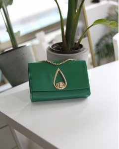 Kadın Koyu Yeşil Damla Aksesuarlı Omuz Çantası